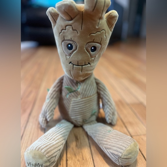 Scentsy Buddy Disney Groot Buddy with Marvel: Nine Realms Scent Pak Plush Beanie - Picture 3 of 8
